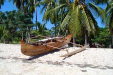 images/Qui-sommes-nous/pirogue-malgache-tradionnelle.jpg